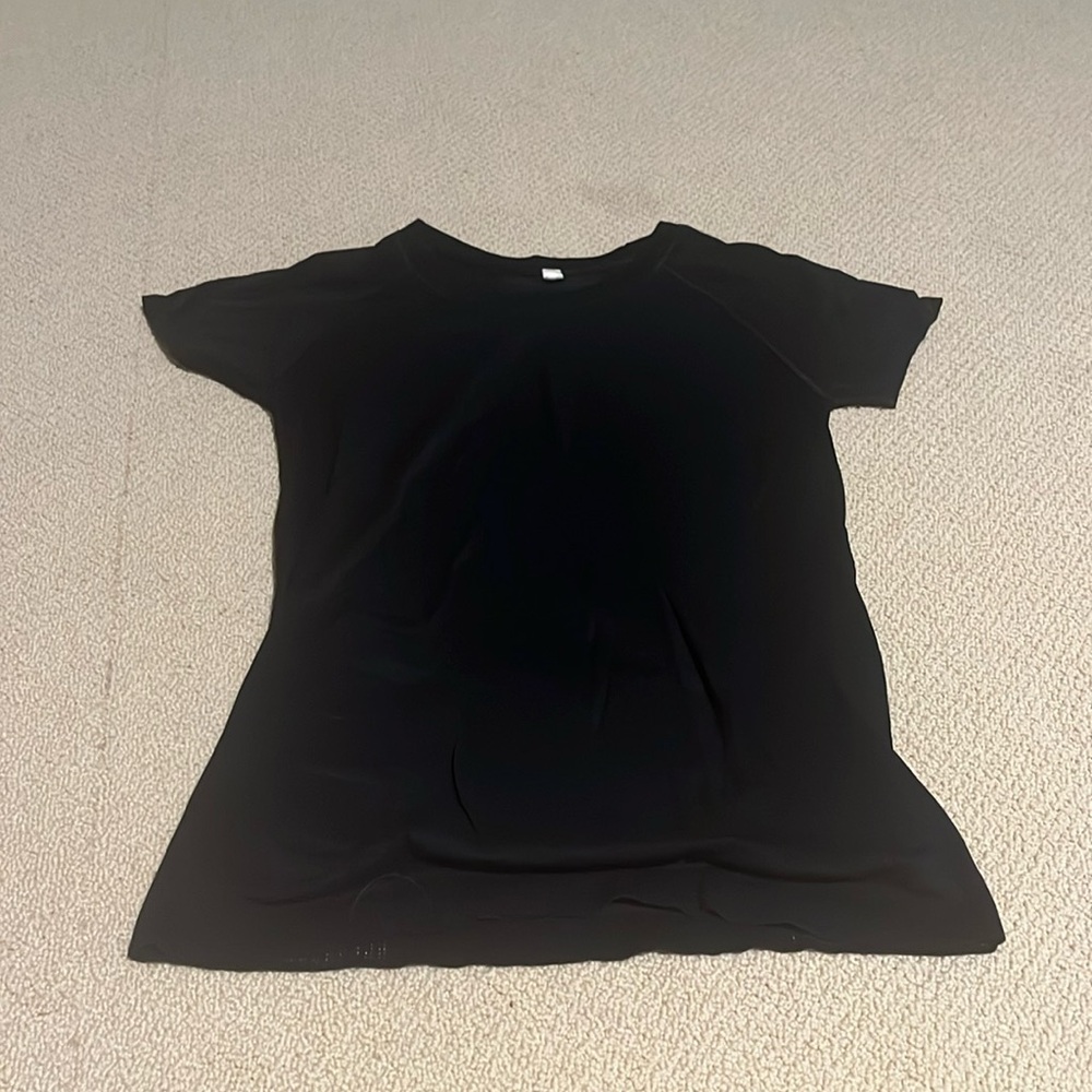 Athleta Momentum Tee